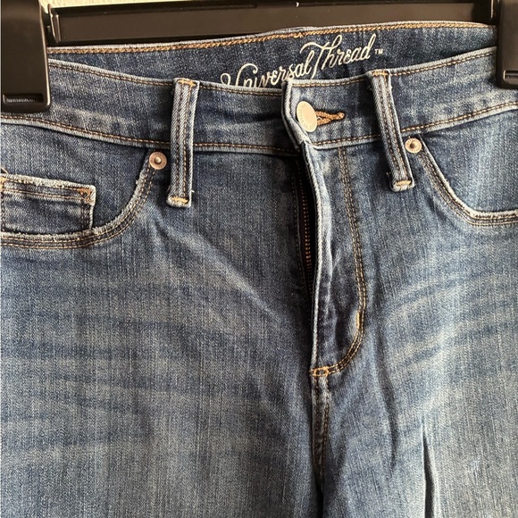 Universal Thread Women's Blue Distressed Jeans 6 - Picture 6 of 15